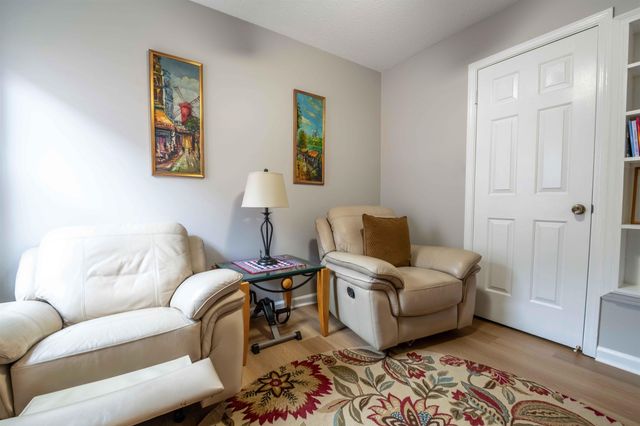 8143 TIMBER KNOLL LN, Memphis, TN 38018