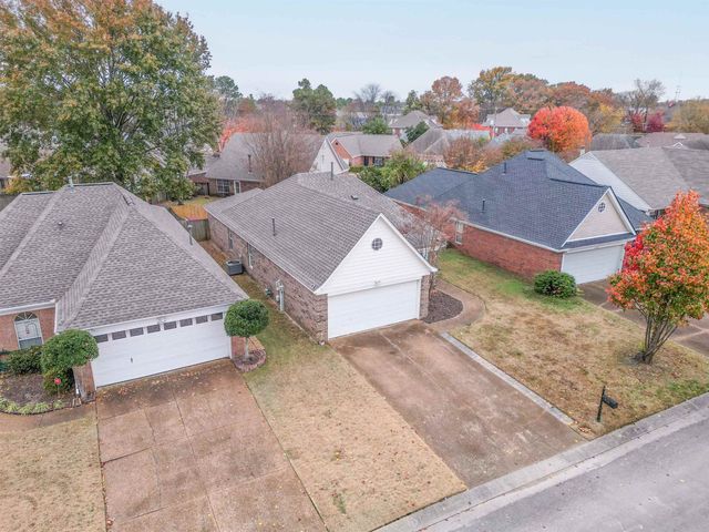 8143 TIMBER KNOLL LN, Memphis, TN 38018