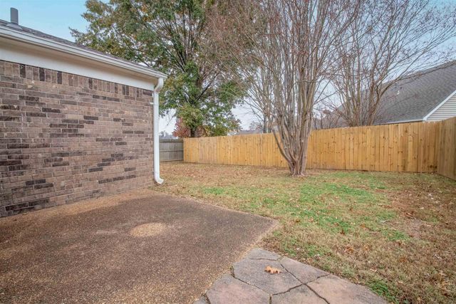 8143 TIMBER KNOLL LN, Memphis, TN 38018