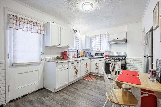 7 Bly Street, Rochester, NY 14620