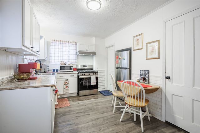 7 Bly Street, Rochester, NY 14620