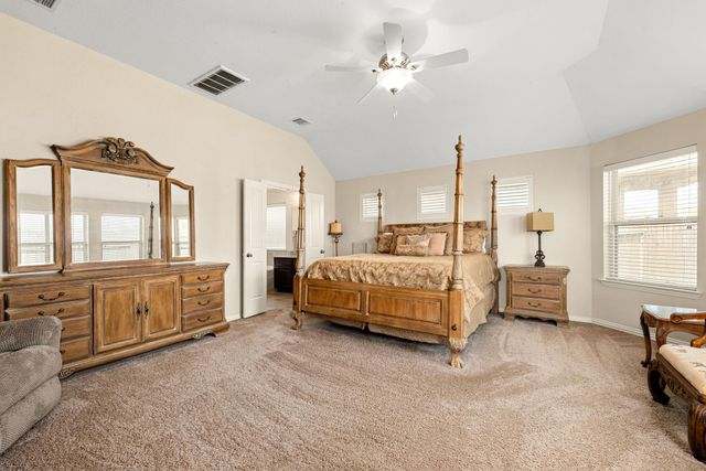 6200 Glenn Hills Lane, League City, TX 77573