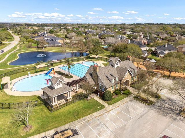 6200 Glenn Hills Lane, League City, TX 77573