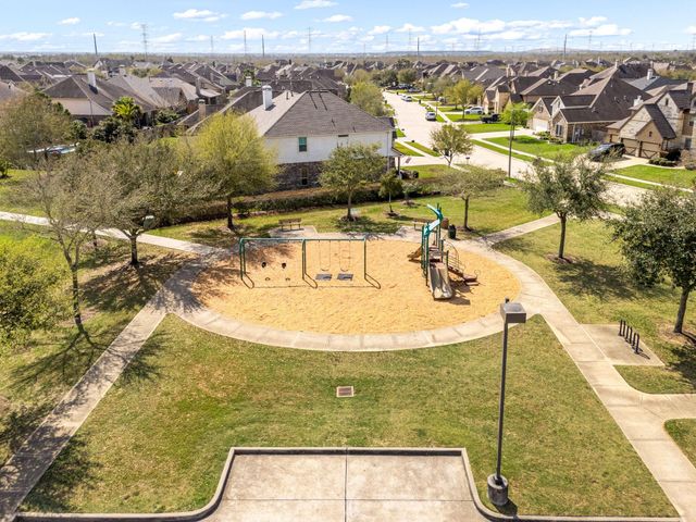 6200 Glenn Hills Lane, League City, TX 77573