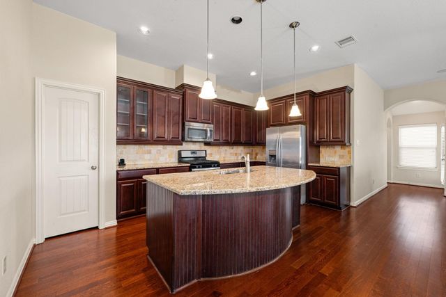 6200 Glenn Hills Lane, League City, TX 77573