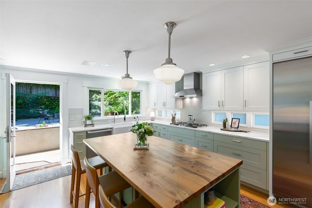 4821 53rd Avenue S, Seattle, WA 98118