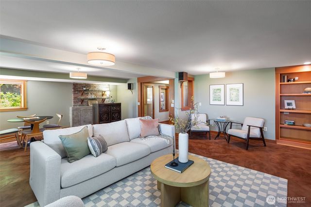 4821 53rd Avenue S, Seattle, WA 98118