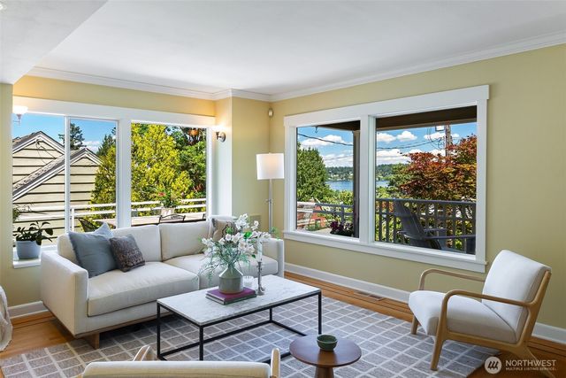 4821 53rd Avenue S, Seattle, WA 98118