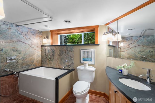 4821 53rd Avenue S, Seattle, WA 98118