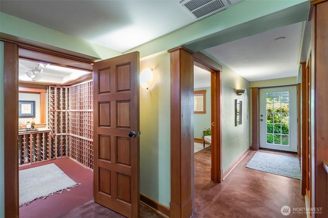 4821 53rd Avenue S, Seattle, WA 98118