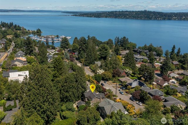 4821 53rd Avenue S, Seattle, WA 98118