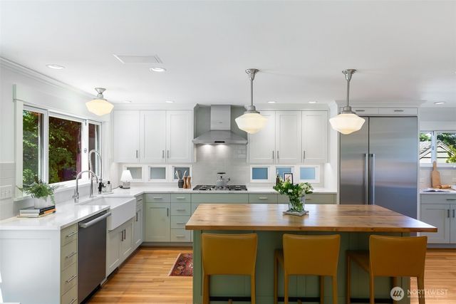 4821 53rd Avenue S, Seattle, WA 98118