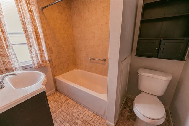 189 Cravenwood Avenue, Greece, NY 14616