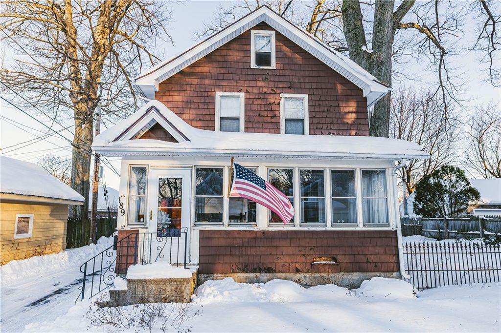 189 Cravenwood Avenue, Greece, NY 14616