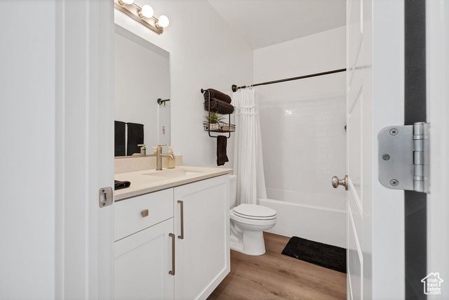 3052 E PHOTINIA DR, St. George, UT 84790