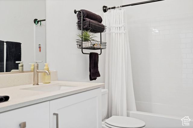 3052 E PHOTINIA DR, St. George, UT 84790