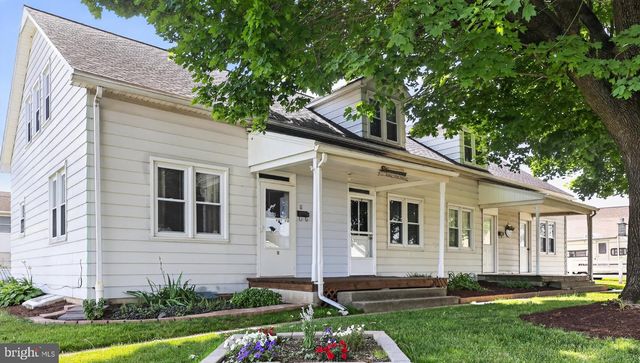 15 STOLTZFUS LN, Leola, PA 17540