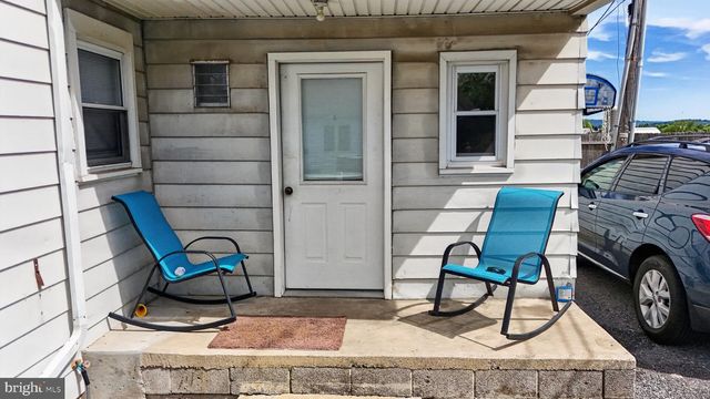 15 STOLTZFUS LN, Leola, PA 17540