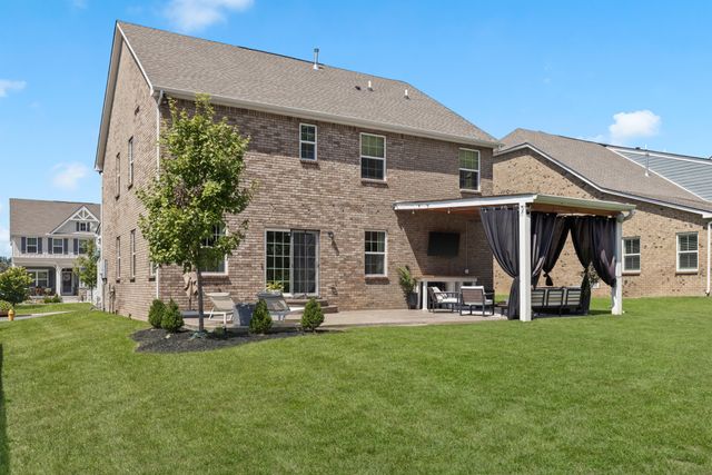 285 Grassy Glen Dr, Gallatin, TN 37066