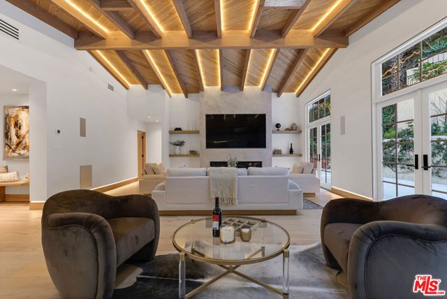 10160 Cielo Drive, Beverly Hills, CA 90210