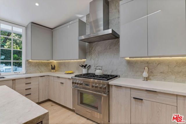 10160 Cielo Drive, Beverly Hills, CA 90210