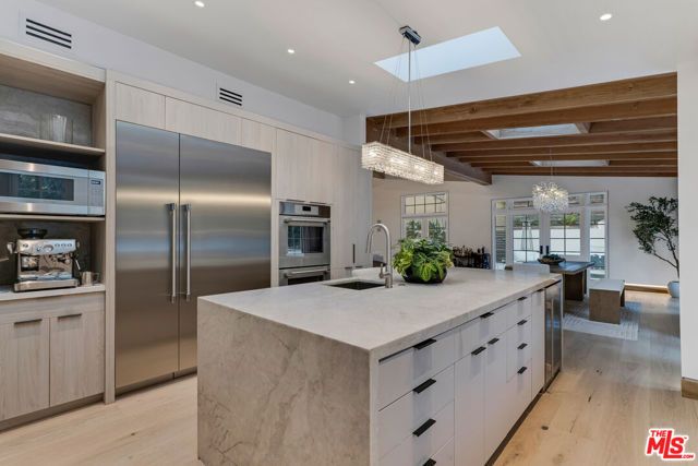 10160 Cielo Drive, Beverly Hills, CA 90210