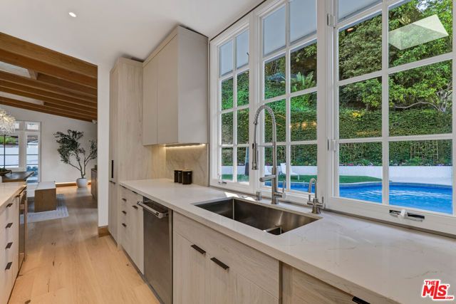 10160 Cielo Drive, Beverly Hills, CA 90210