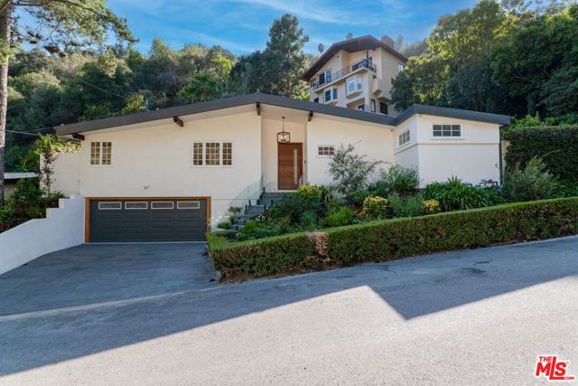10160 Cielo Drive, Beverly Hills, CA 90210