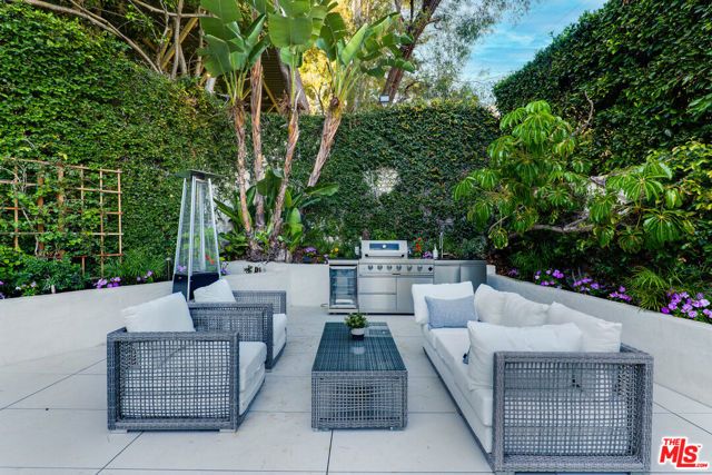 10160 Cielo Drive, Beverly Hills, CA 90210