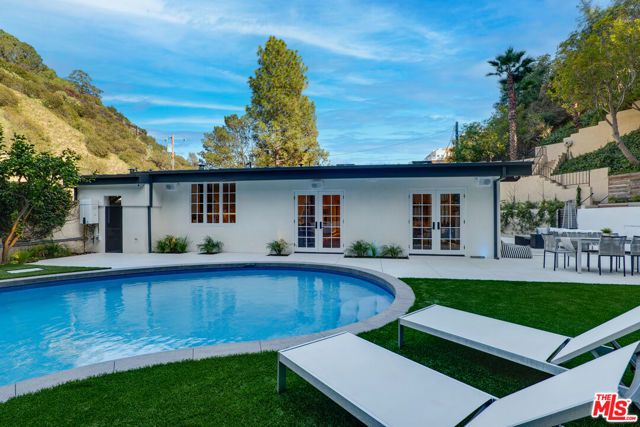 10160 Cielo Drive, Beverly Hills, CA 90210