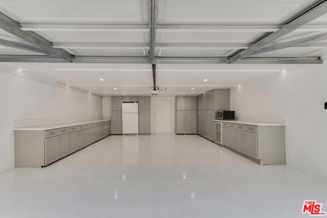 10160 Cielo Drive, Beverly Hills, CA 90210