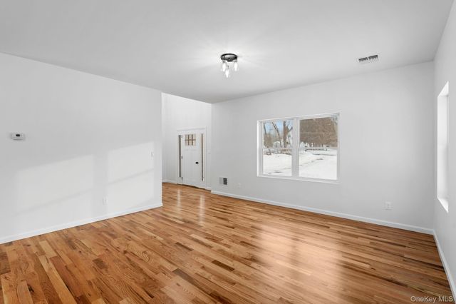 28 Northern Avenue, Walden, NY 12586