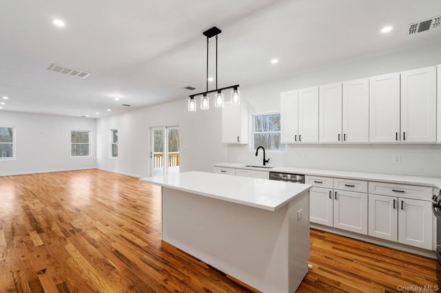 28 Northern Avenue, Walden, NY 12586