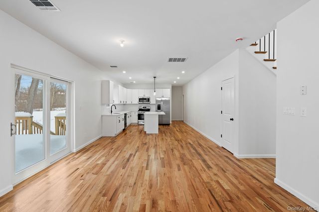 28 Northern Avenue, Walden, NY 12586