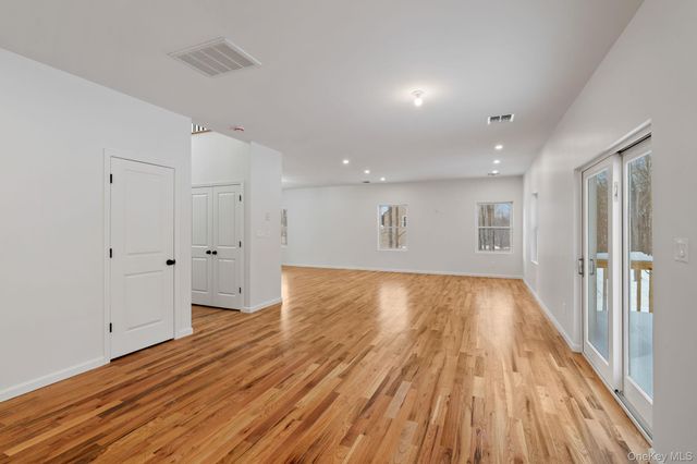 28 Northern Avenue, Walden, NY 12586