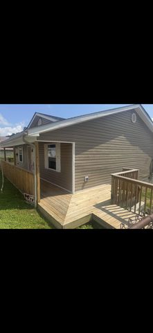 2514 Smith Lane, Jackson, KY 41339