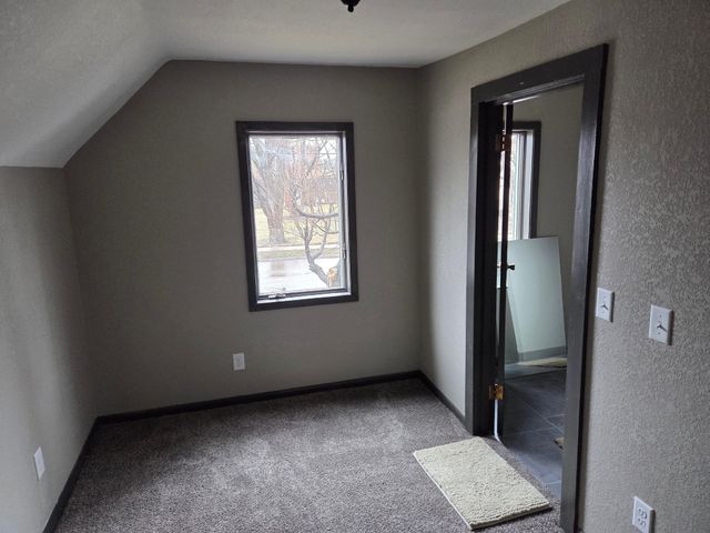 905 Pine Street, Hastings, MN 55033