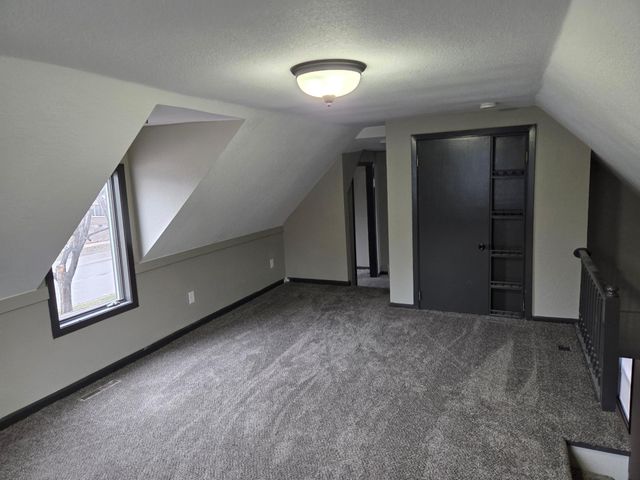 905 Pine Street, Hastings, MN 55033