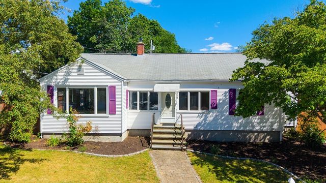 118 Summit Avenue, West Warwick, RI 02893