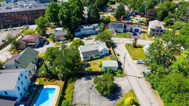 118 Summit Avenue, West Warwick, RI 02893