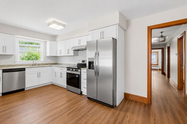 118 Summit Avenue, West Warwick, RI 02893