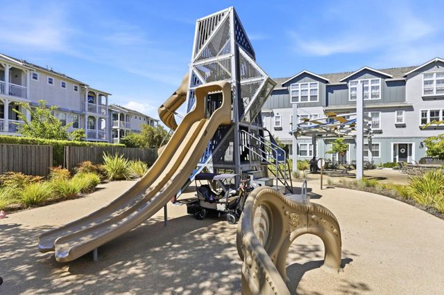37309 Suncrest Street, Newark, CA 94560