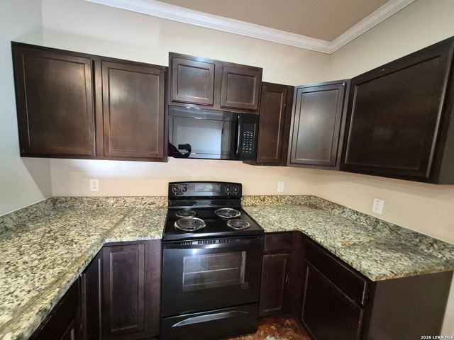 6315 Attucks Lane, San Antonio, TX 78238