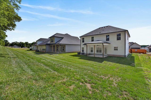 1261 Mourning Cloak Dr, Clarksville, TN 37043