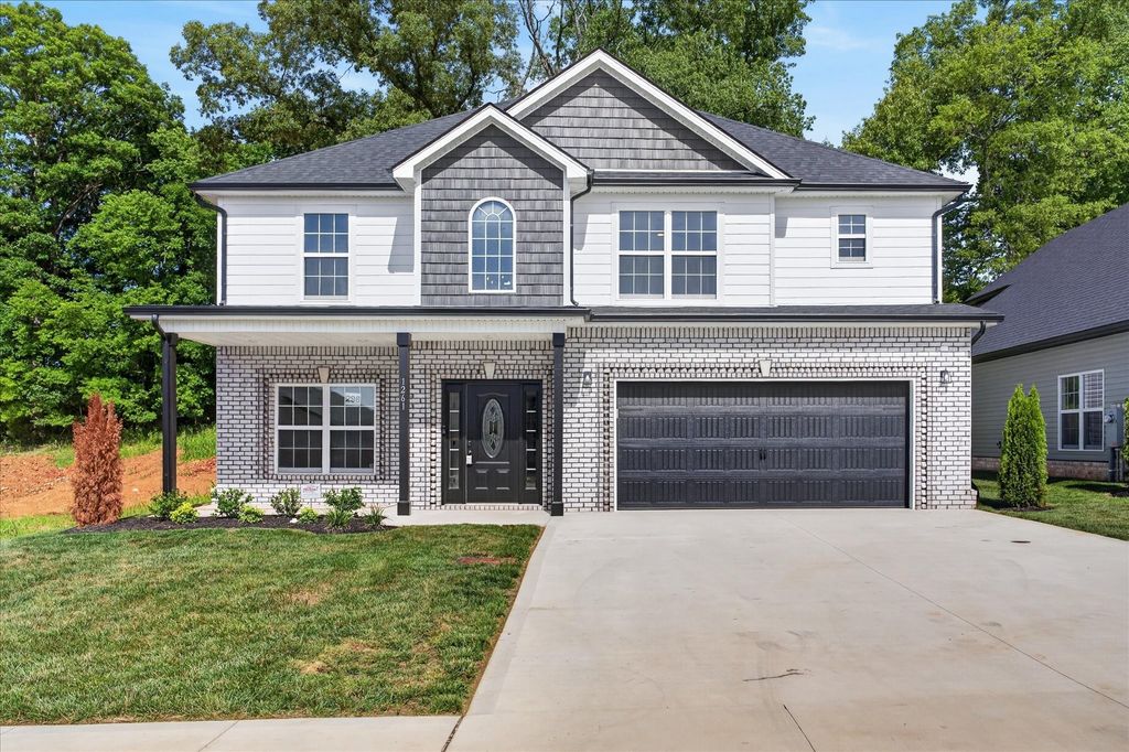 1261 Mourning Cloak Dr, Clarksville, TN 37043
