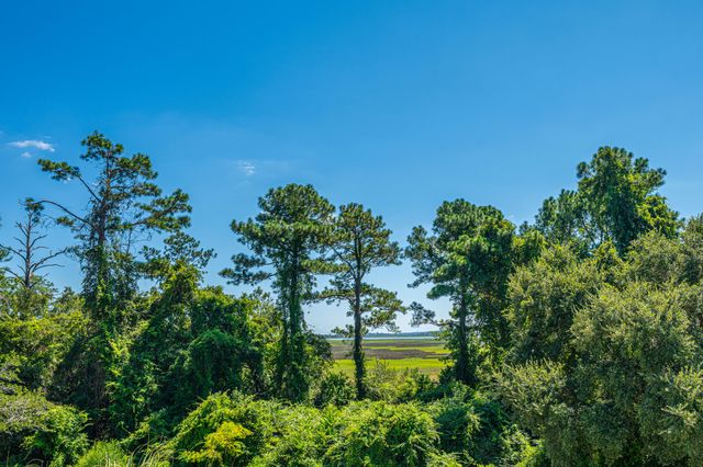 3006 S Shore Drive, Charleston, SC 29407