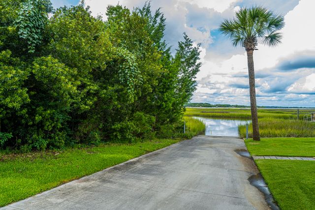 3006 S Shore Drive, Charleston, SC 29407