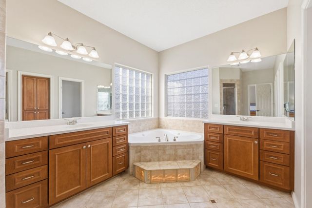 8503 W Meadow Park, Wichita, KS 67205