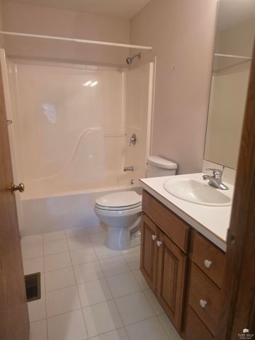 706 Ash, Abilene, KS 67410