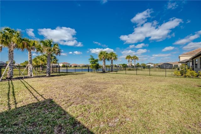 3647 Rain Lily LN, Alva, FL 33920